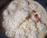চিকেন বলস ইন চীজি হোয়াইট সস (chicken ball in cheesy white sauce recipe in Bengali) রেসিপির ধাপ 4 ছবি