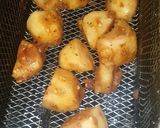 A picture of step 4 of Spicy and sour crunchy potatoes.