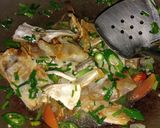 Foto langkah ke 4 dari resep Oseng asin jambal roti.