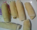 A picture of step 9 of Fish rolls.