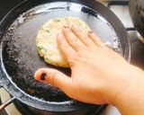 A picture of step 4 of Jowar methi thepla (Sindhi style jowar methi dhoda).