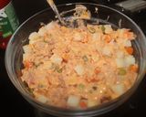 Foto del paso 4 de la receta: Ensaladilla en barquita