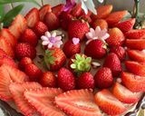 Une image de l'étape 10 de Drip cake chocolat noir fraise.