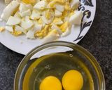 A picture of step 3 of Masala boil egg.