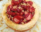Foto del paso 15 de la receta Tarta de queso y fresas con base de red Velvet y crumble de almendras (sin gluten)