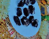 A picture of step 7 of Oreo Swiss Roll.