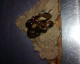 Foto del paso 2 de la receta: Paté de hígado trufado a las almendras sobre salsa de Oporto 