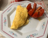 Foto del paso 4 de la receta: Tortilla francesa con espárragos trigueros y tiras de lomo