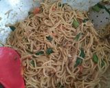 Foto langkah ke 9 dari resep Mi goreng nyemek.