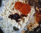 Foto langkah ke 5 dari resep Cireng Kuah Mie Ayam Pop.