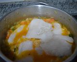 Foto del paso 4 de la receta Merluza pochada con verduras