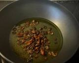 Foto del paso 1 de la receta: Pollo con pasas al Moscatel