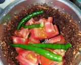 A picture of step 1 of Mirchi ka salan.