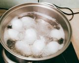 Hình bước làm 1 của món Thịt kho trứng muối