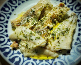 Foto del paso 2 de la receta: Filetes de abadejo con ajo y perejil (en microondas)