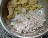 A picture of step 2 of Sabudana Vada.
