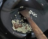 Foto langkah ke 3 dari resep Cah kangkung mie.