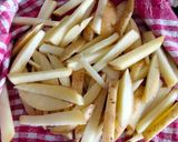 A picture of step 3 of Baked french fries.