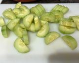 Foto del paso 3 de la receta Muslo de pollo deshuesado sin piel a la plancha con ensalada