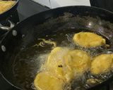 A picture of step 4 of Aloo Pakora🥔.