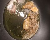 A picture of step 2 of Mushroom Matar.