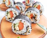 Foto langkah ke 6 dari resep Sushi Roll.