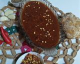A picture of step 4 of Gur ki khati meethi chutney.