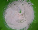 Foto langkah ke 3 dari resep Milk bath dessert box.
