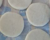 Foto del paso 3 de la receta: Arepitas dulces fritas