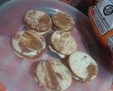 Foto del paso 5 de la receta: Alfajores rellenos de dulce de leche 🍩