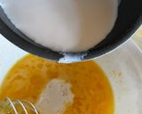 Hình bước làm 1 của món Creme Brulée