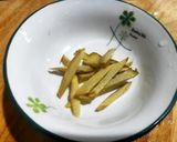 韭黃炒三層肉的食譜步驟1照片