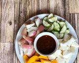 Foto langkah ke 2 dari resep Rujak Buah Bumbu Kacang.