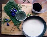 A picture of step 3 of Ice Milk Butterfly pea.