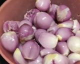 A picture of step 1 of Homemade onion pickle.