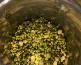 A picture of step 3 of Sabut Green moong oats dosa.