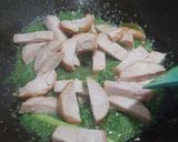 Foto langkah ke 3 dari resep Nasi Bakar Smoke Chicken Cabe Ijo.