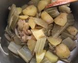 Foto del paso 6 de la receta: Guisado de frutos del mar