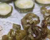 Foto del paso 3 de la receta: Bocata de verduras asadas y huevo poché