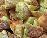 Foto del paso 2 de la receta: Patatas asadas con mi aliño