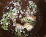 Foto langkah ke 2 dari resep Sup Ayam Jahe Kembang Tahu.