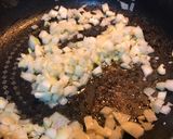 Foto langkah ke 1 dari resep Spaghetti bolognese.