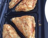 A picture of step 6 of Potato sandwich in sandwich maker.