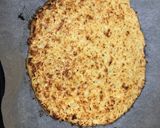 Foto del paso 5 de la receta: Pizza de masa de coliflor con bacon y champiñones