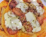 Foto langkah ke 7 dari resep Easy Bread Pizza Saos Teriyaki.