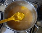 Une image de l'étape 5 de Soupe de lentilles corail 🥣.