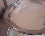 A picture of step 2 of Cream Trifle.