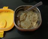 A picture of step 2 of Gudvala atta ke halwa.