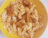 A picture of step 4 of Butter chicken pasta.