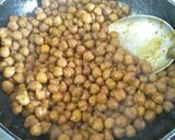 A picture of step 10 of Chanaa Chaat (Brown Chickpeas Savoury Snack).